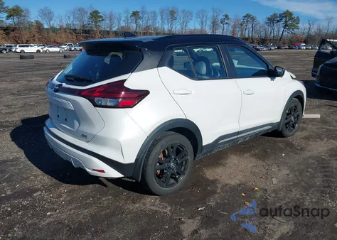 2022 Nissan Kicks Sr Xtronic Cvt z USA, uszkodzony, nr VIN 3N1CP5DV3NL529371